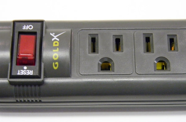 Datcom Realm 15 AMP 6 outlet power bar