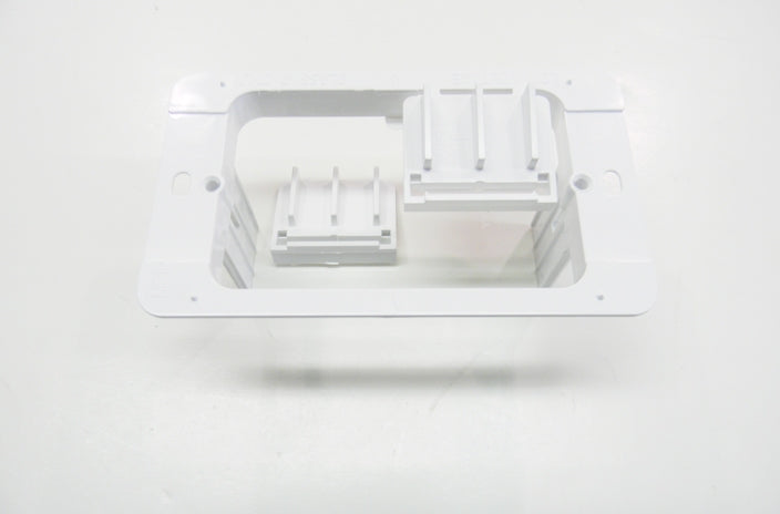 Erico Caddy MP1P low voltage drywall mounting bracket