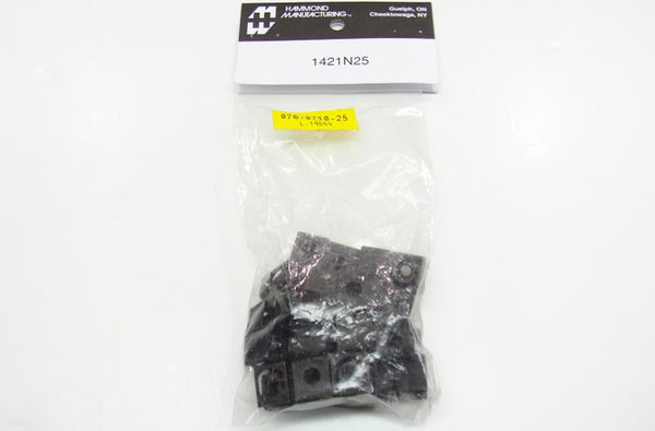 Hammond 1421N25 10-32 black clip nuts 25 per pack