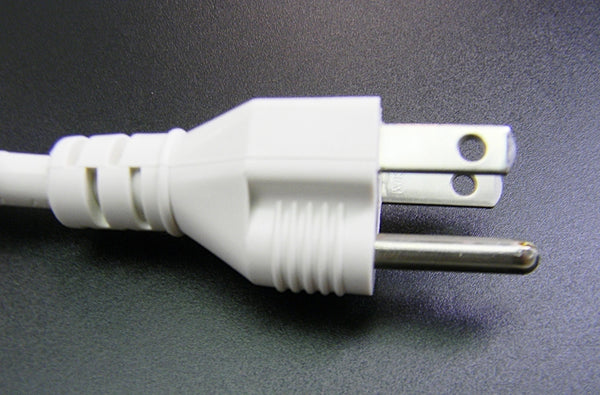 Datcom Realm NEMA 5-15P to IEC-60320 C13 white power cord x 6 feet